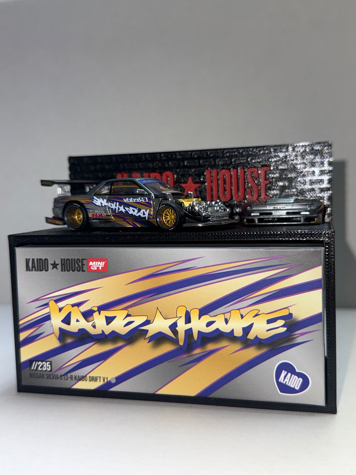 Kadio House Display